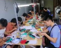 Hình ảnh học viên khóa 2 thực hành thực tế trên board mạch 8 tiếng trên 1 ngày